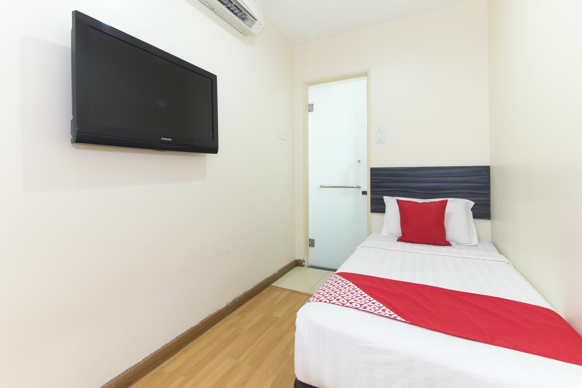 Super Oyo 331 I Boutique Hotel Petaling Jaya Exterior foto